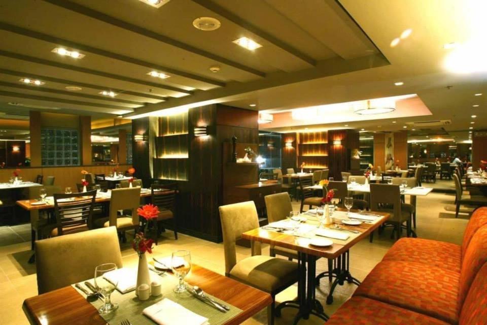 Studio Unit Condo At Antel Serenity Suites Makati Manila Zewnętrze zdjęcie